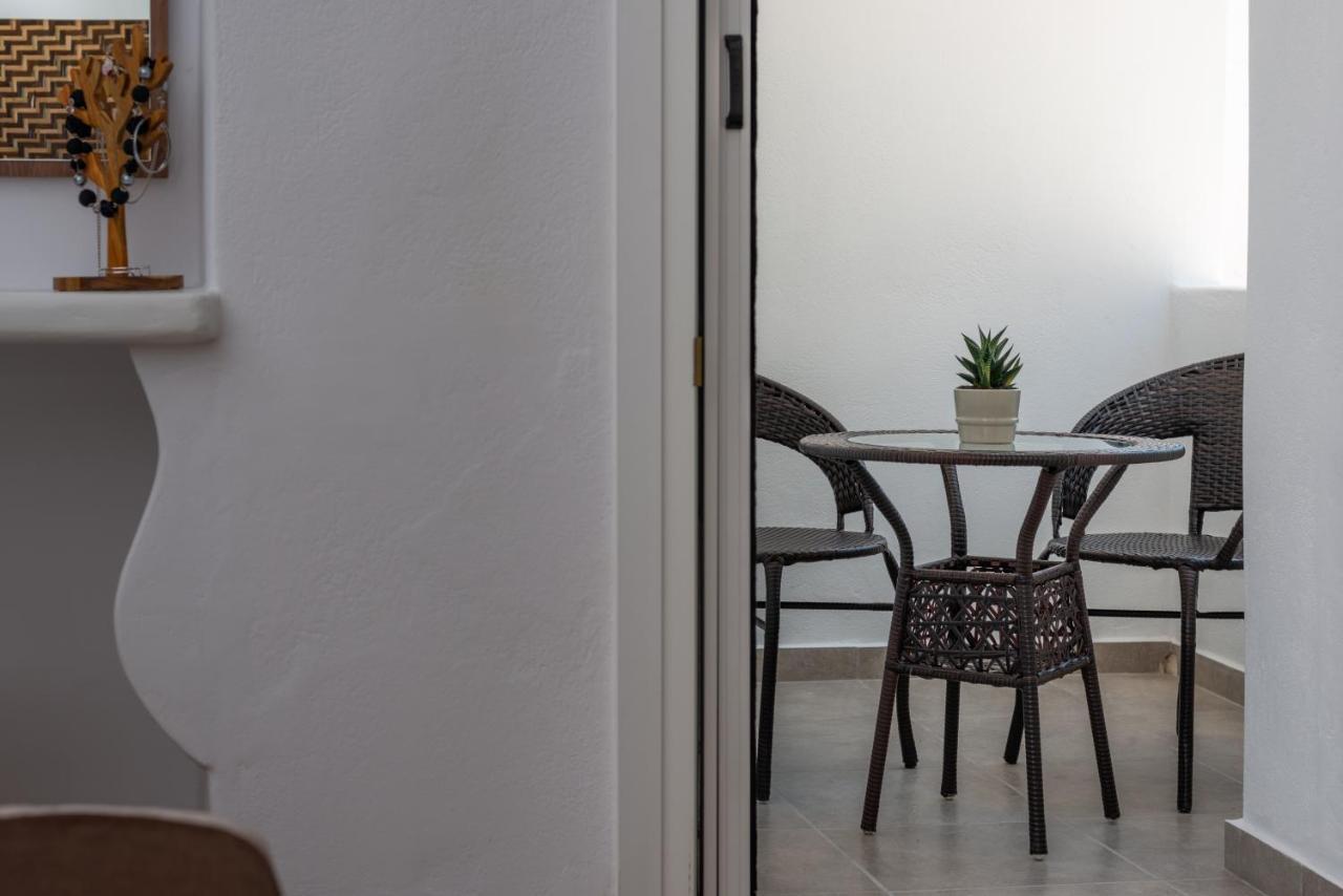 Holiday Home Triovasalos Milos Luaran gambar
