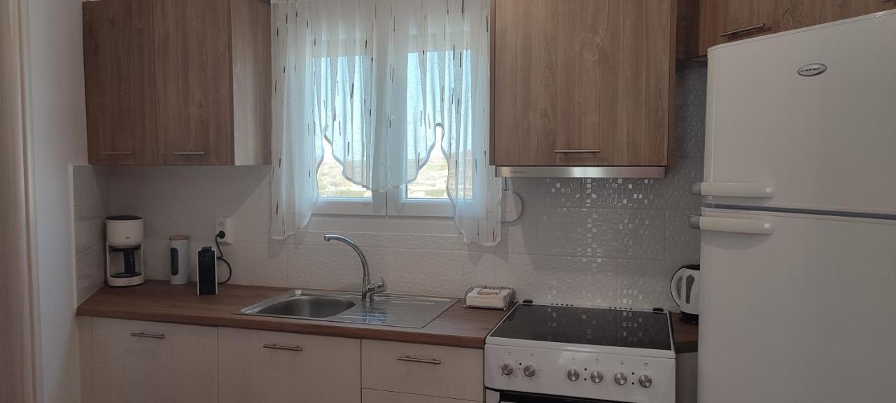 Holiday Home Triovasalos Milos Luaran gambar